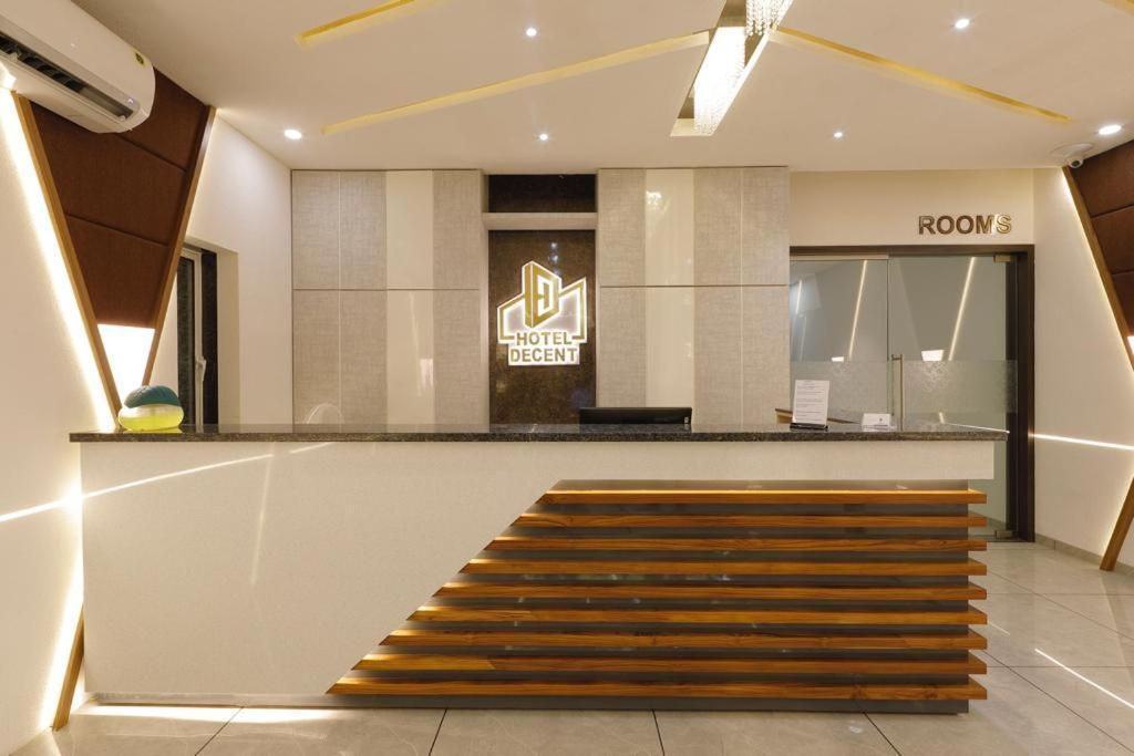 Hotel Decent Unjha 外观 照片