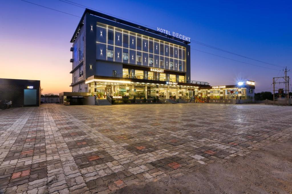 Hotel Decent Unjha 外观 照片