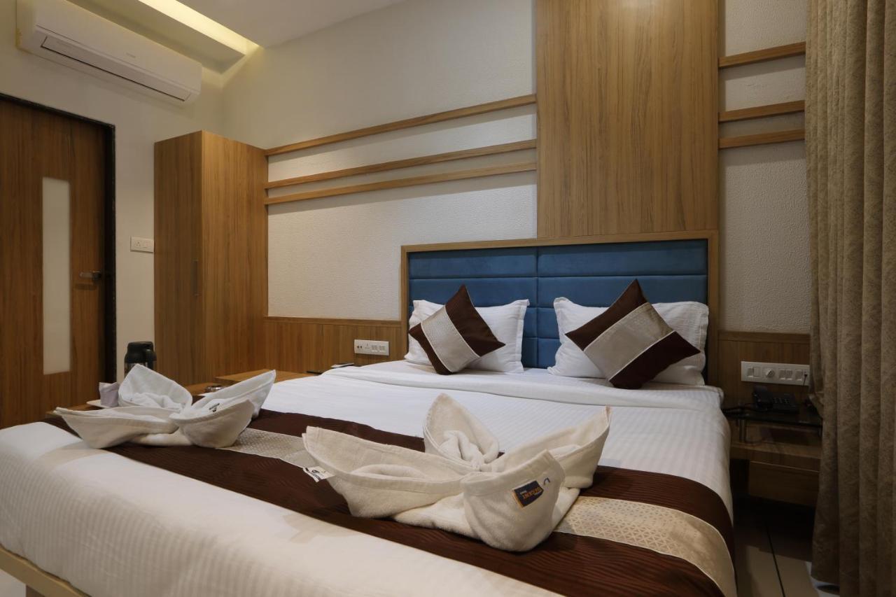 Hotel Decent Unjha 外观 照片